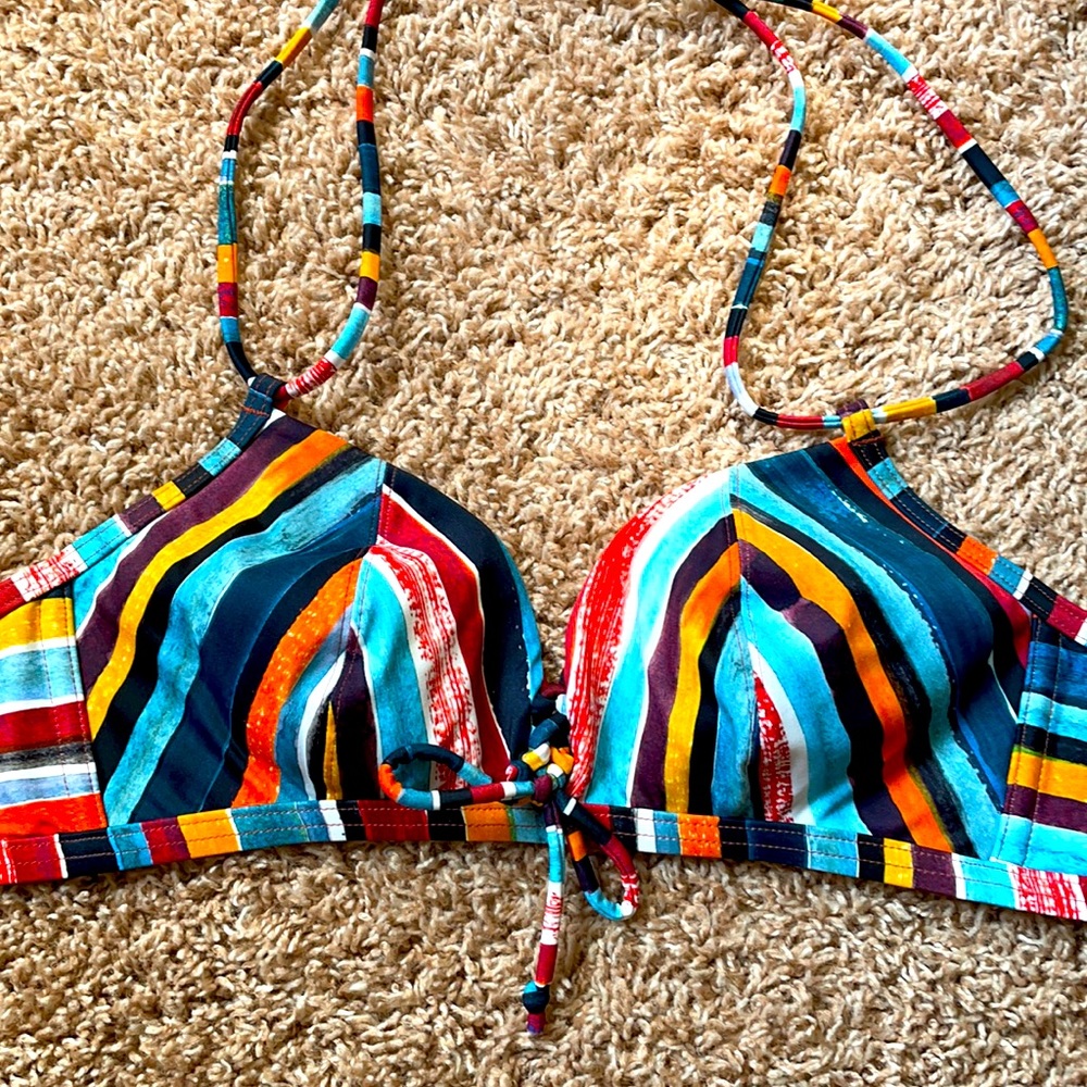 Freya bikini top. 34C. Worn once tie around neck